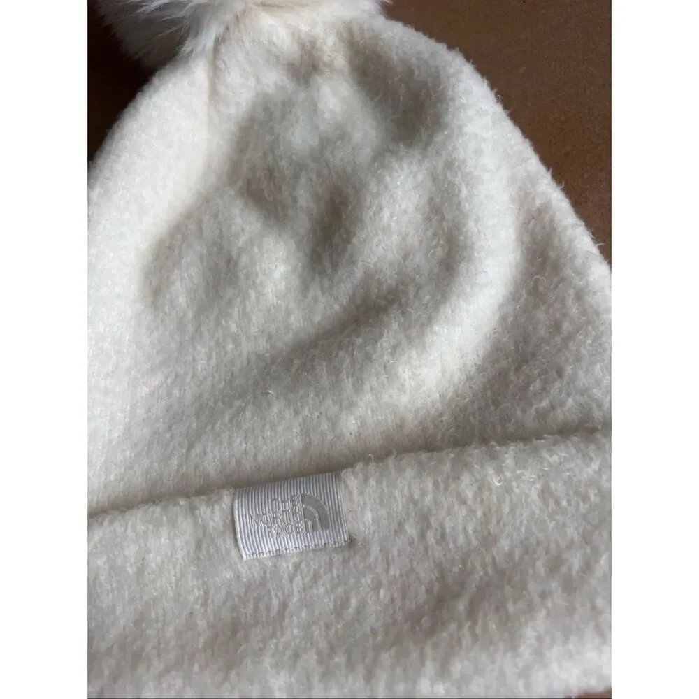 The North Face WOMENS CITY PLUSH POM BEANIE
